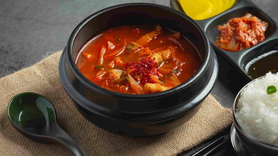 김치찌개로 집에서 맛있게 만드는 비법 집에서 맛있게 만드는 김치찌개